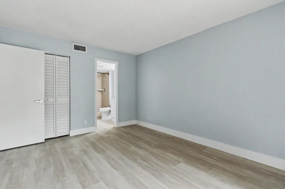 1230 S MILITARY TRAIL #2014 Deerfield Beach, FL 33442