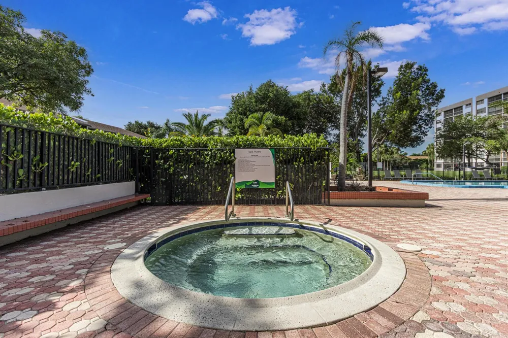 1230 S MILITARY TRAIL #2014 Deerfield Beach, FL 33442