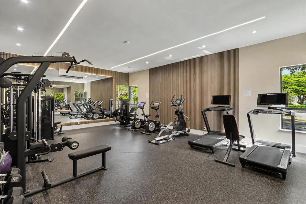 1230 S MILITARY TRAIL #2014 Deerfield Beach, FL 33442