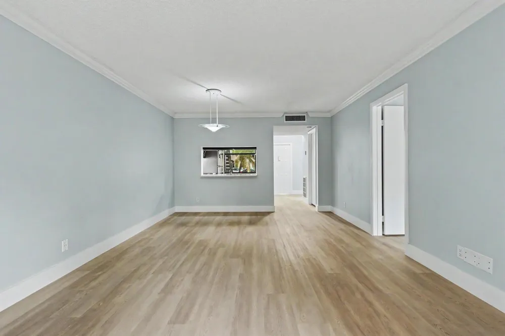 1230 S MILITARY TRAIL #2014 Deerfield Beach, FL 33442