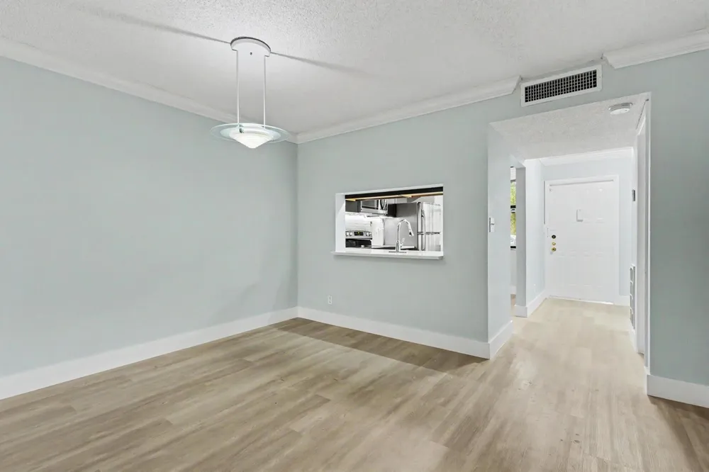 1230 S MILITARY TRAIL #2014 Deerfield Beach, FL 33442