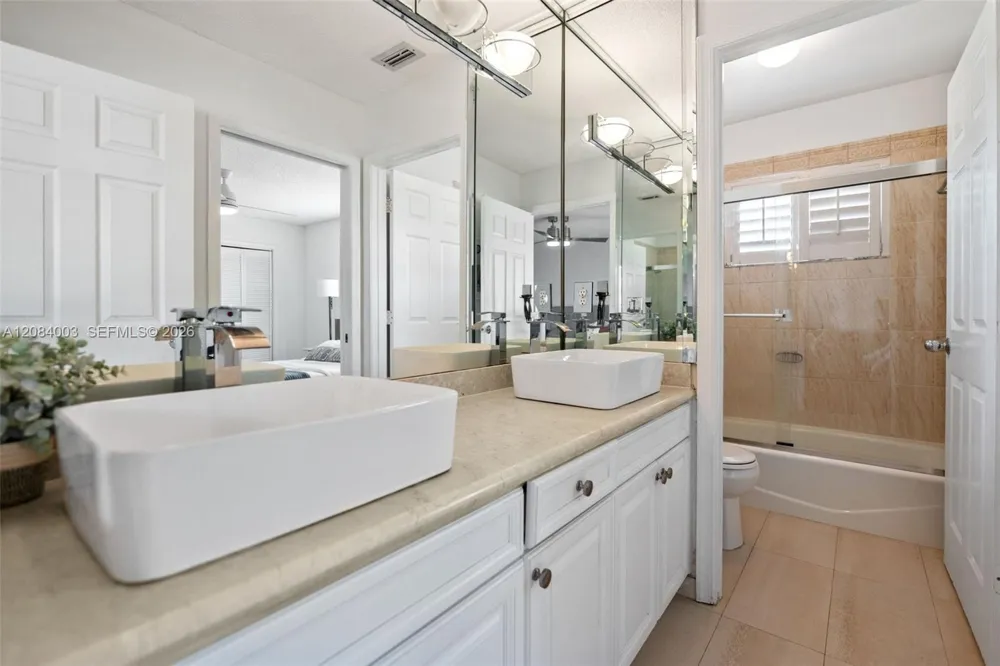 3249 Muirfield Weston, FL 33332