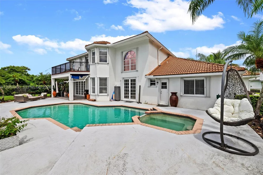3249 Muirfield Weston, FL 33332