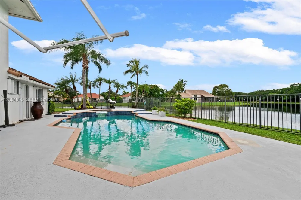 3249 Muirfield Weston, FL 33332
