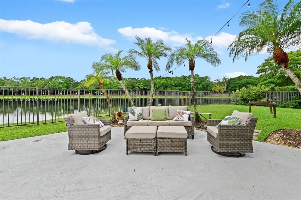 3249 Muirfield Weston, FL 33332