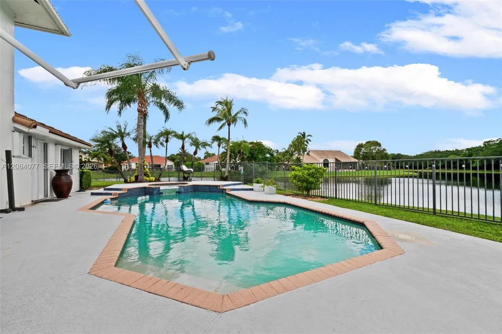 3249 Muirfield Weston, FL 33332