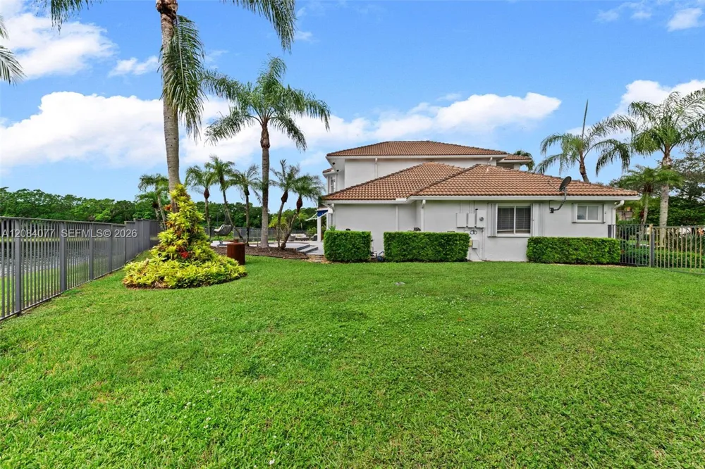 3249 Muirfield Weston, FL 33332