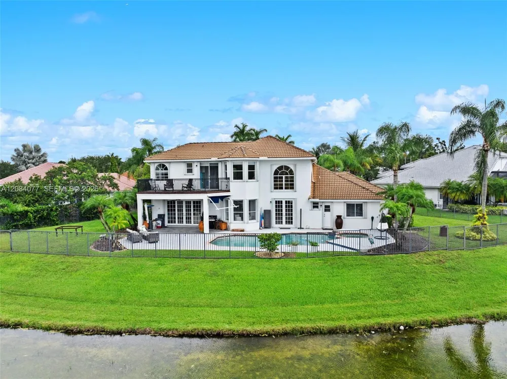 3249 Muirfield Weston, FL 33332