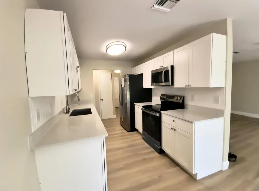 6903 COQUINA AVENUE Fort Pierce, FL 34951