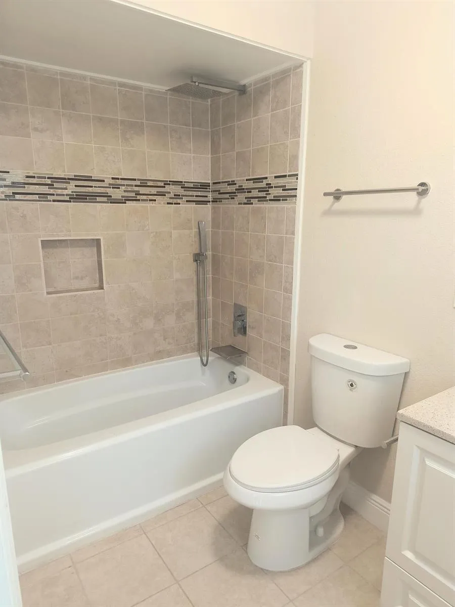 6903 COQUINA AVENUE Fort Pierce, FL 34951