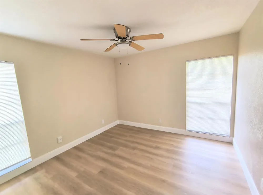 6903 COQUINA AVENUE Fort Pierce, FL 34951