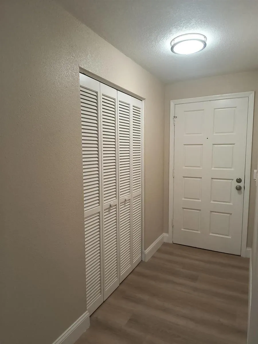 6903 COQUINA AVENUE Fort Pierce, FL 34951
