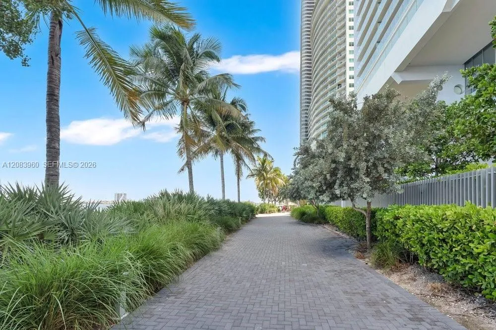 700 NE 26th Ter #4706 Miami, FL 33137