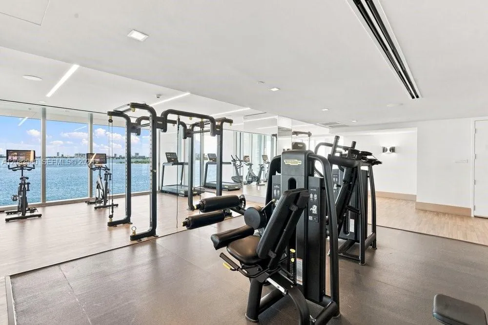 700 NE 26th Ter #4706 Miami, FL 33137