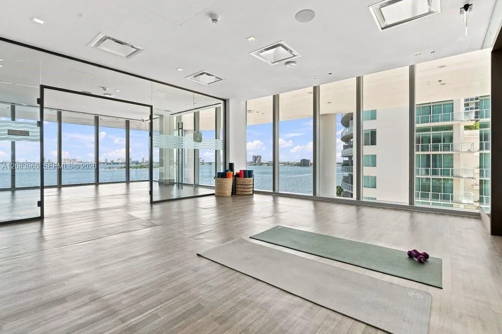700 NE 26th Ter #4706 Miami, FL 33137