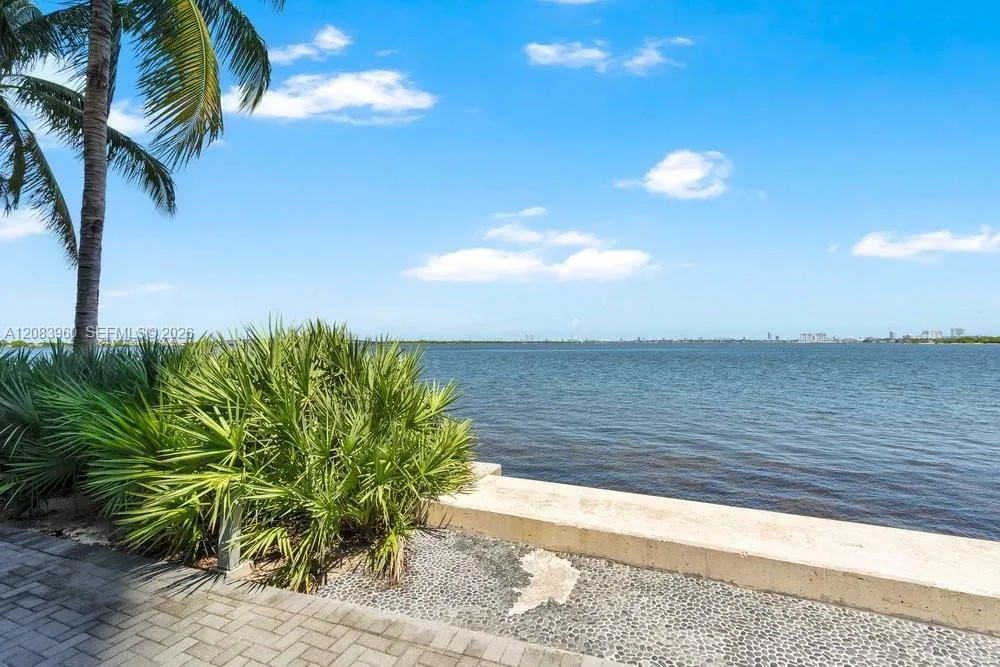 700 NE 26th Ter #4706 Miami, FL 33137