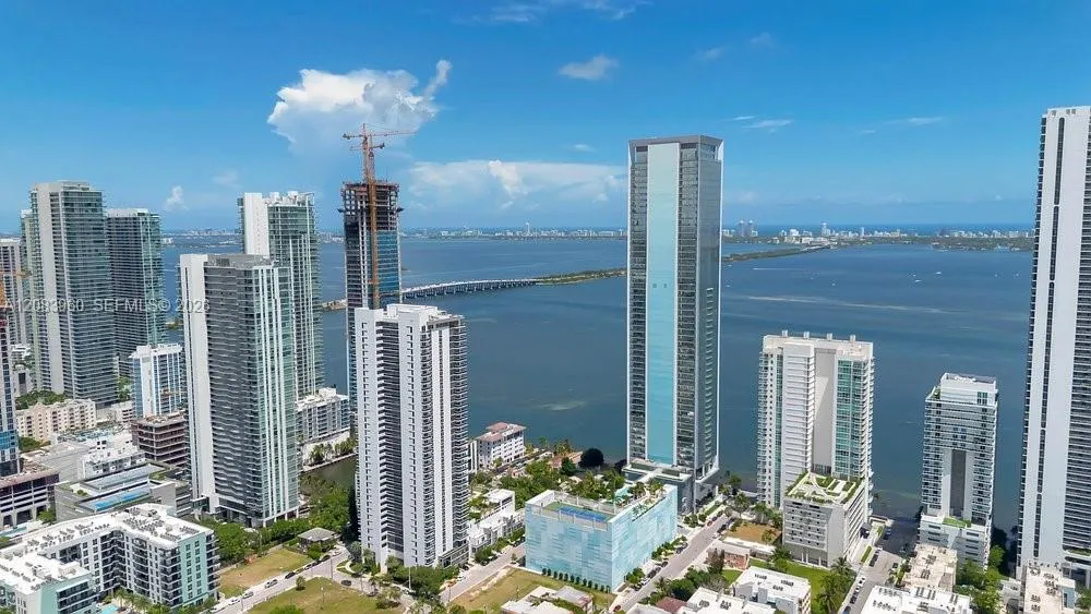 700 NE 26th Ter #4706 Miami, FL 33137