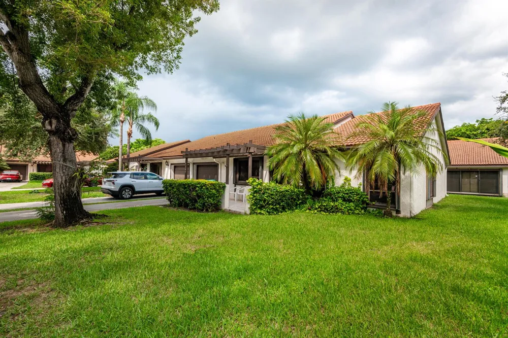7143 WISTERIA WAY Tamarac, FL 33321