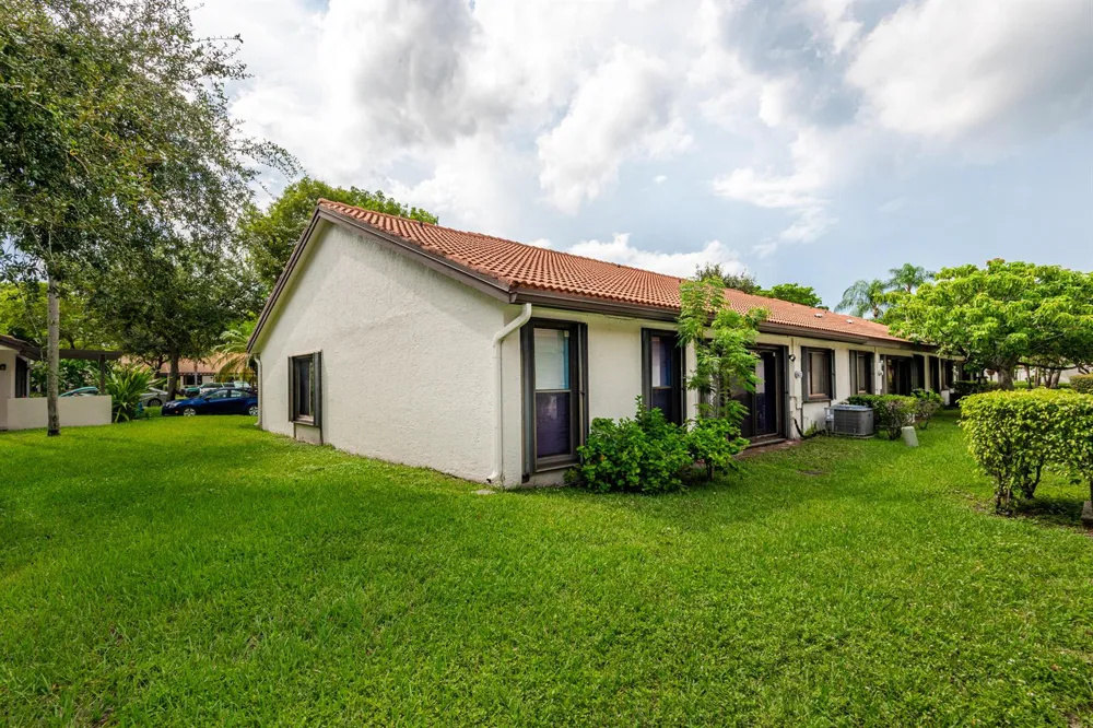 7143 WISTERIA WAY Tamarac, FL 33321