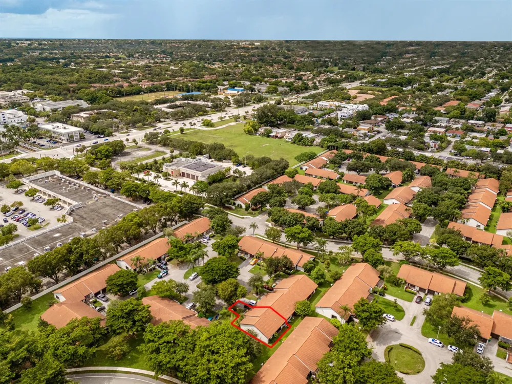 7143 WISTERIA WAY Tamarac, FL 33321