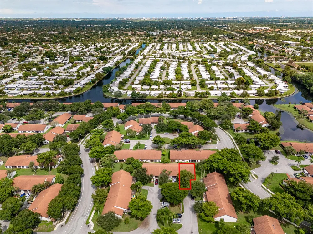 7143 WISTERIA WAY Tamarac, FL 33321