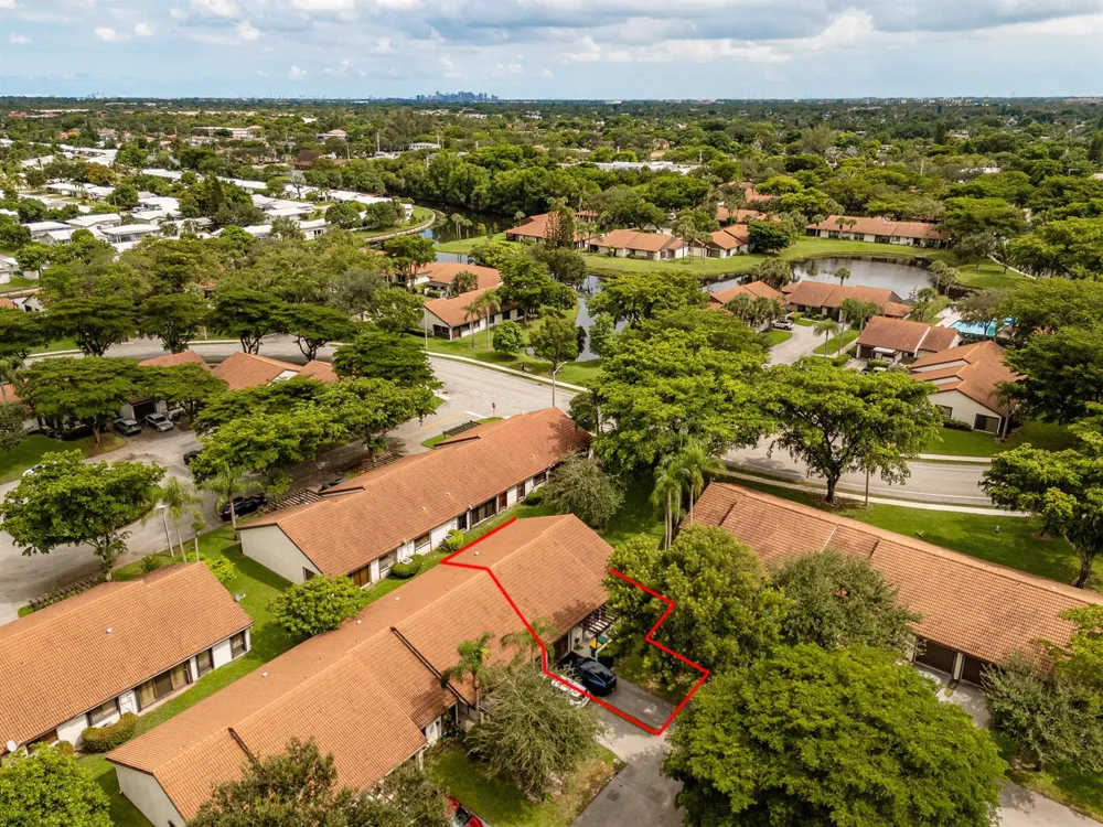 7143 WISTERIA WAY Tamarac, FL 33321