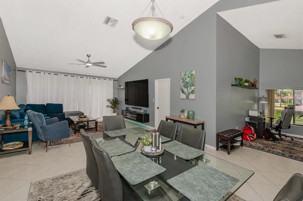 7143 WISTERIA WAY Tamarac, FL 33321