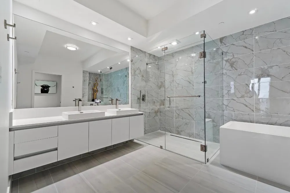 3100 Ocean Drive #P-701 Singer Island, FL 33404
