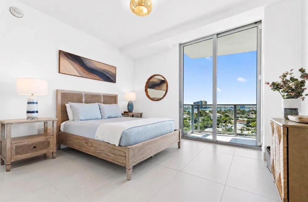 3100 Ocean Drive #P-701 Singer Island, FL 33404