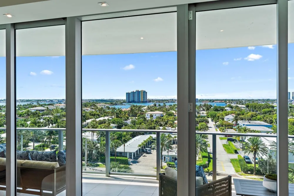 3100 Ocean Drive #P-701 Singer Island, FL 33404