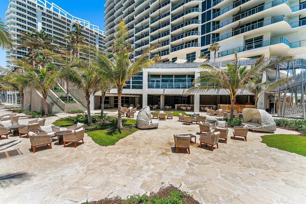 3100 Ocean Drive #P-701 Singer Island, FL 33404