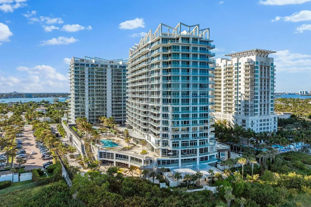 3100 Ocean Drive #P-701 Singer Island, FL 33404