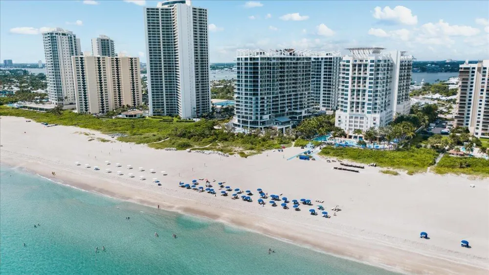 3100 Ocean Drive #P-701 Singer Island, FL 33404