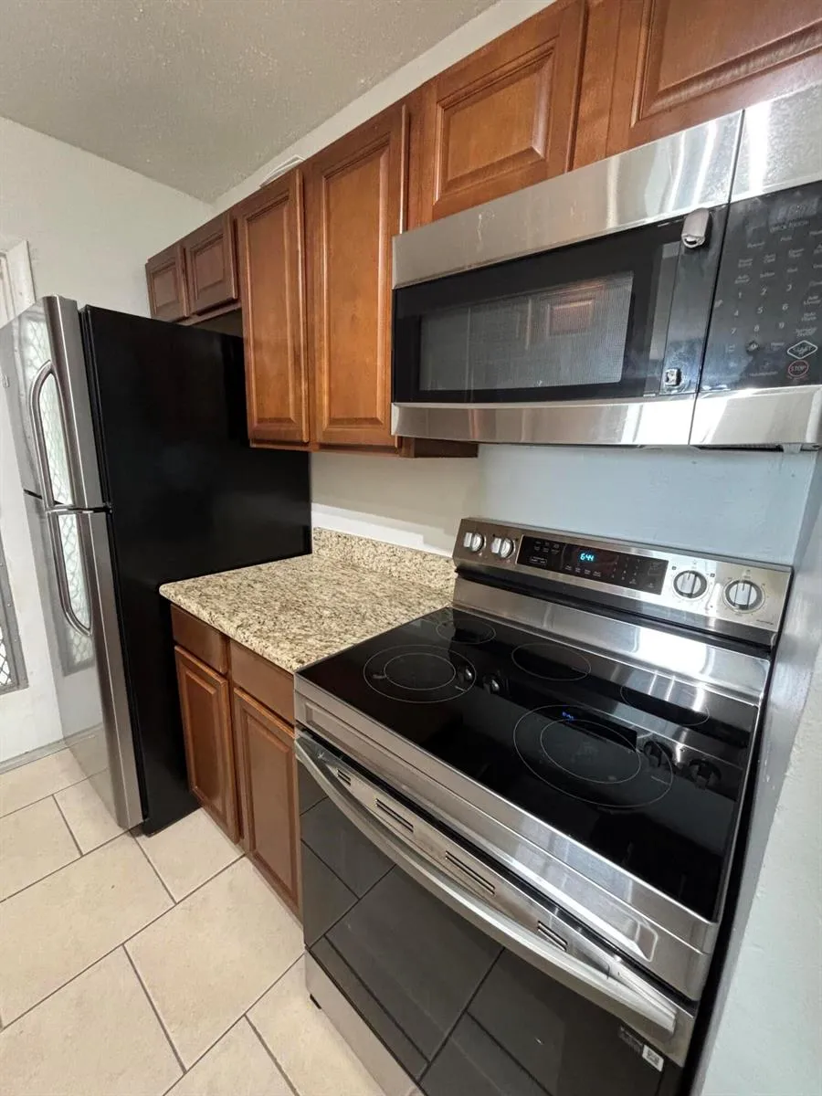 6200 NE 22ND WAY #301 Fort Lauderdale, FL 33308