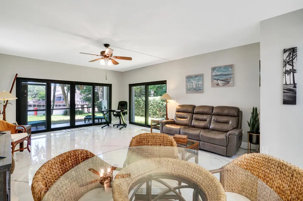 1301 RIVERSIDE DRIVE #19 Pompano Beach, FL 33062