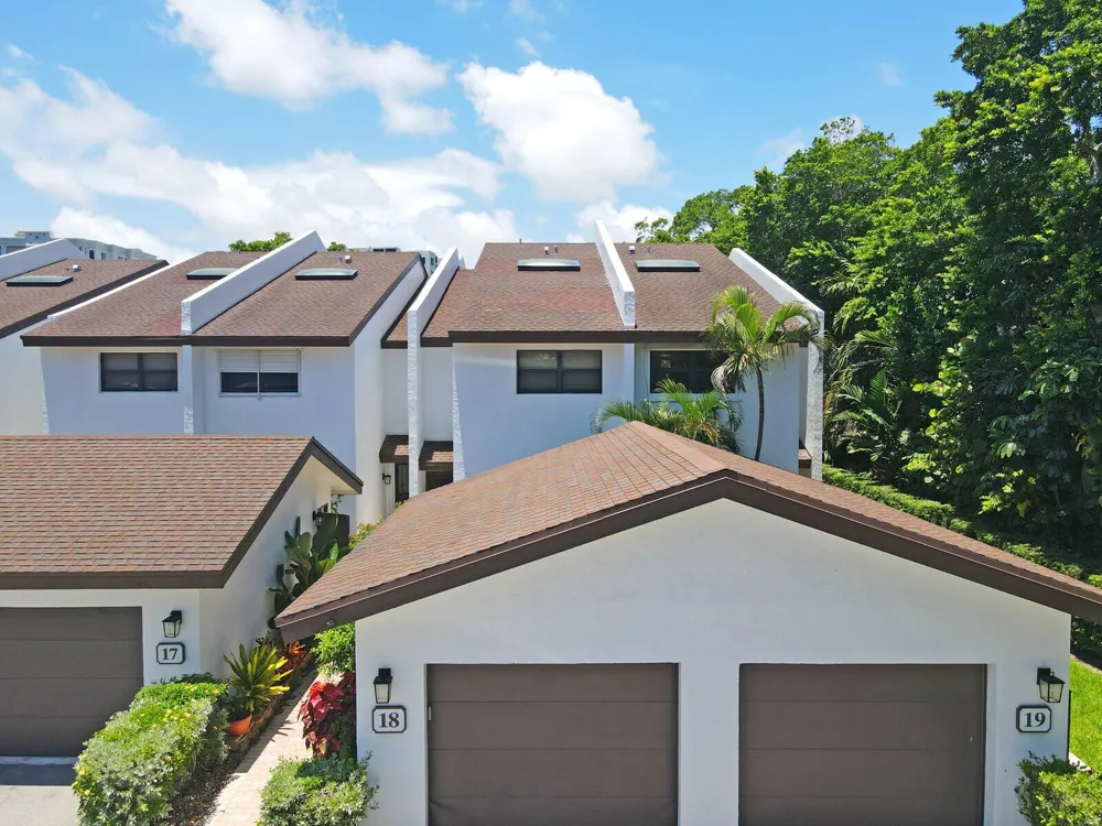 1301 RIVERSIDE DRIVE #19 Pompano Beach, FL 33062