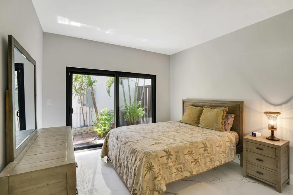 1301 RIVERSIDE DRIVE #19 Pompano Beach, FL 33062