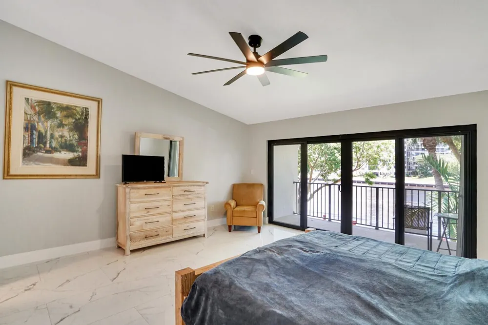 1301 RIVERSIDE DRIVE #19 Pompano Beach, FL 33062