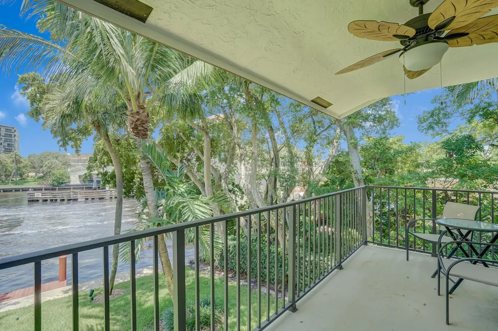 1301 RIVERSIDE DRIVE #19 Pompano Beach, FL 33062