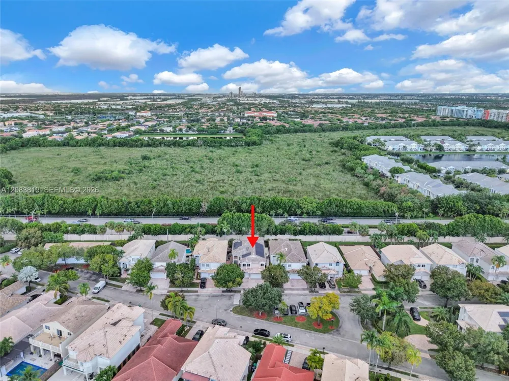 10957 NW 73rd Ter Doral, FL 33178