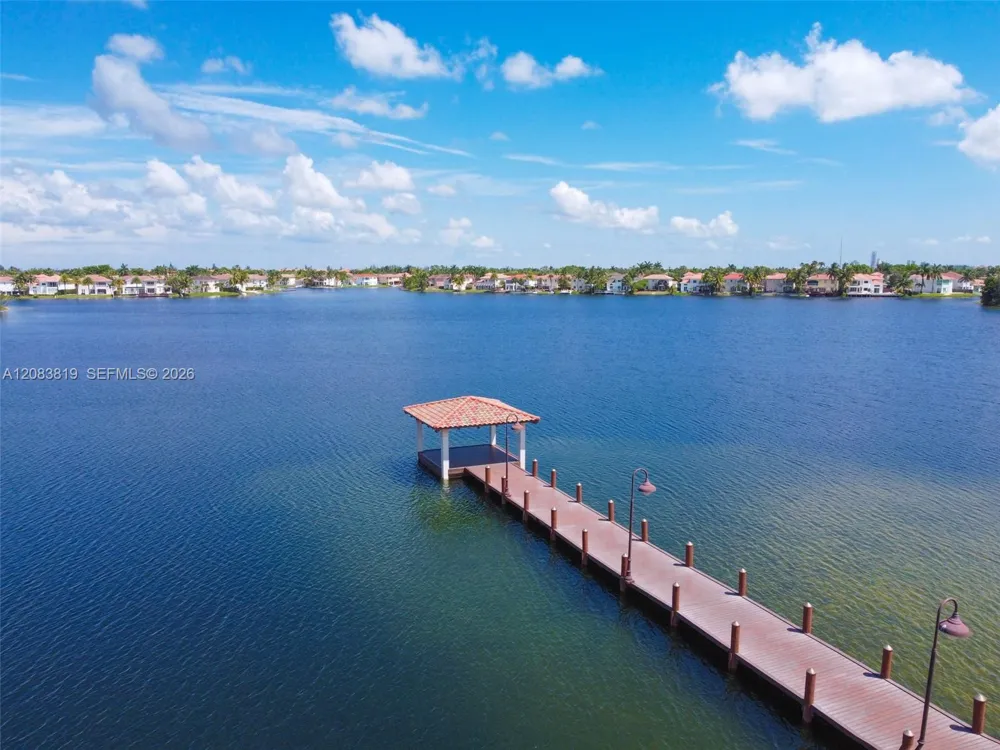 10957 NW 73rd Ter Doral, FL 33178