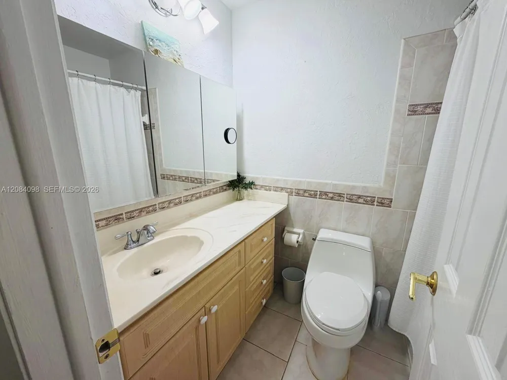 332 Briarwood Cir #2-19 Hollywood, FL 33024