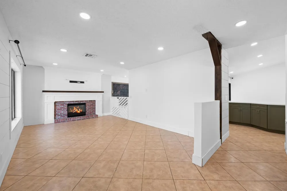 9965 NW 23RD STREET Coral Springs, FL 33065
