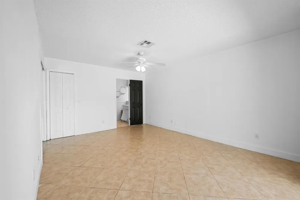 9965 NW 23RD STREET Coral Springs, FL 33065