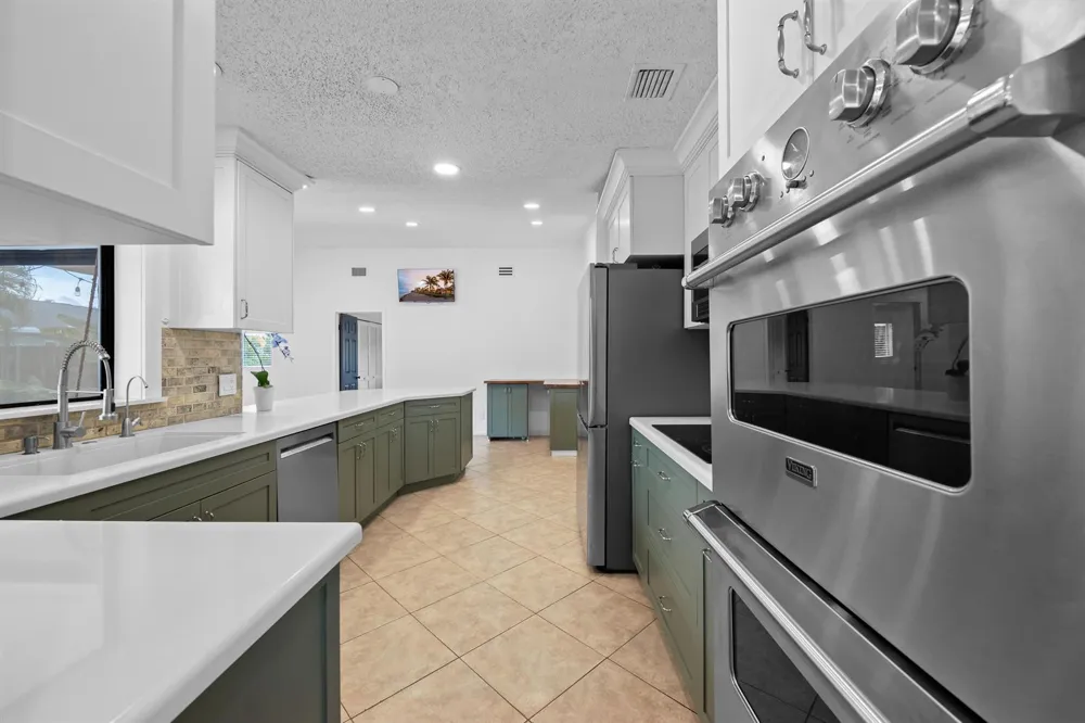 9965 NW 23RD STREET Coral Springs, FL 33065
