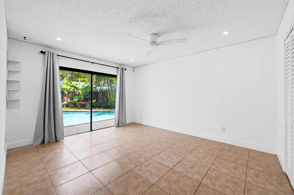 9965 NW 23RD STREET Coral Springs, FL 33065