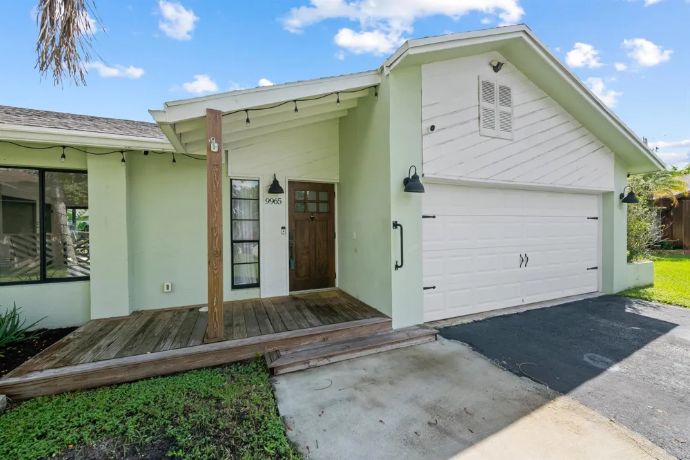 9965 NW 23RD STREET Coral Springs, FL 33065
