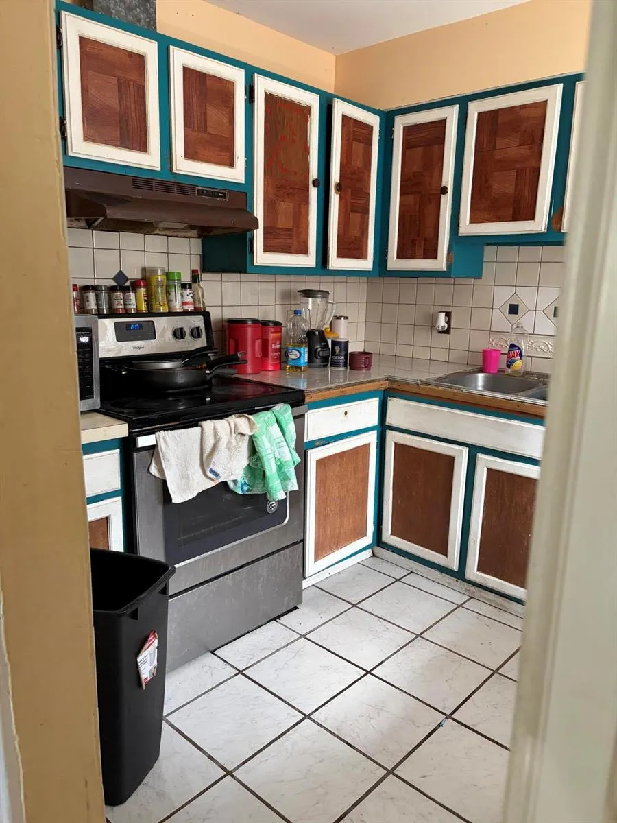 2275 LINTON RIDGE CIRCLE #A6 Delray Beach, FL 33444
