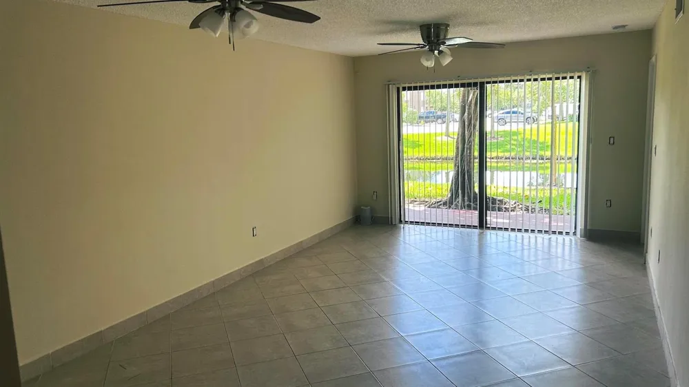 9938 Nob Hill Lane #9938 Sunrise, FL 33351