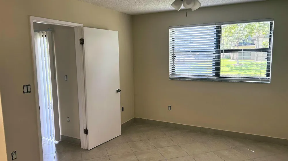 9938 Nob Hill Lane #9938 Sunrise, FL 33351